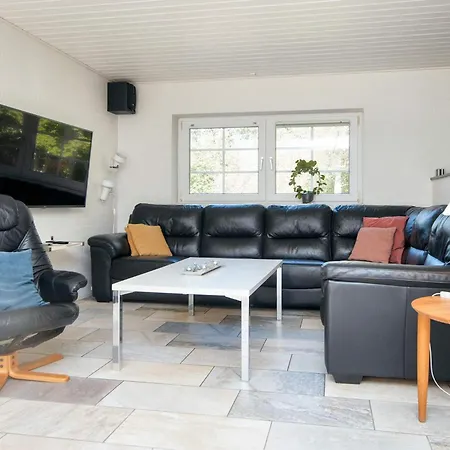 Luxury Thatched Retreat - By Traum Ulfborg